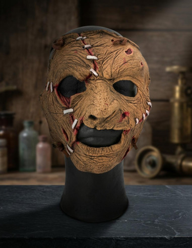 maschera da zombie cucita