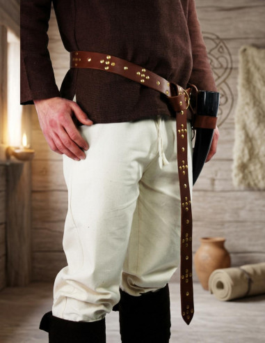 Cintura in pelle vichinga con rivetti incrociati, marrone
