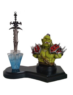 la figura Orco e Spada Worl of Warcraft