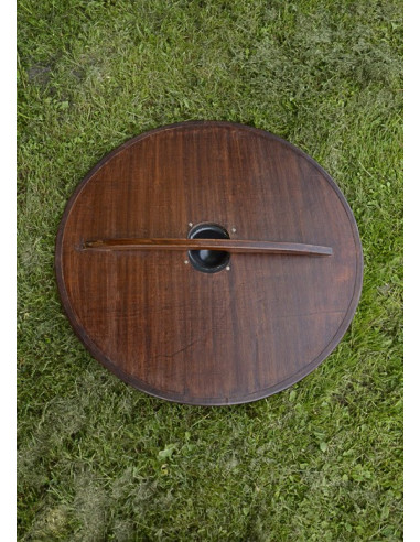 scudo vichingo in legno