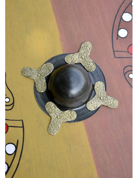 scudo vichingo in legno