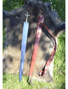 lunga spada celtica con fodero