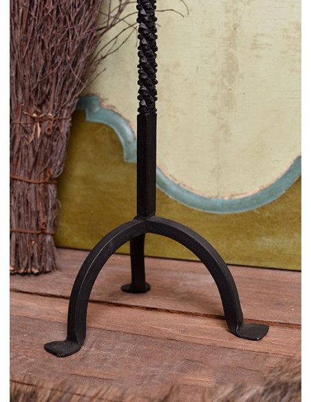 Candeliere medievale per candele