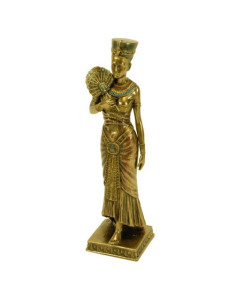 la figura della regina egiziana con ventilatore