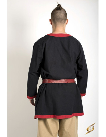 Epica tunica medievale