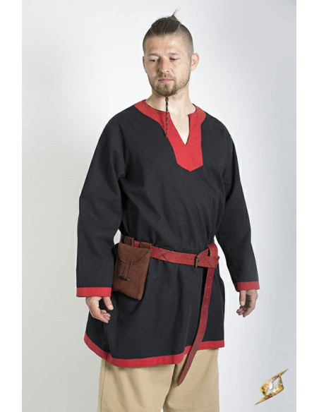 Epica tunica medievale