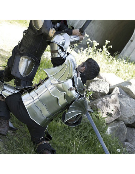 Braccia articolate armatura medievale gotica