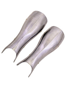 Schinieri da cavaliere medievale con cinghie