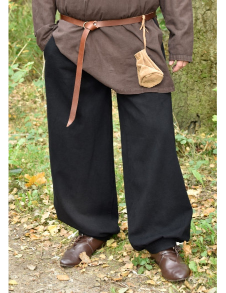 Pantaloni larghi medievali, Hermann