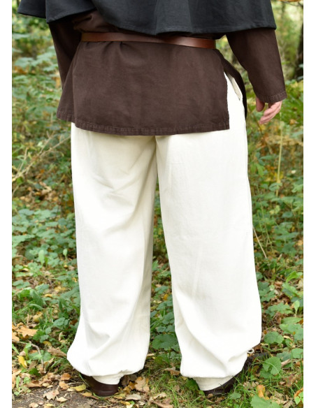 Pantaloni larghi medievali, Hermann