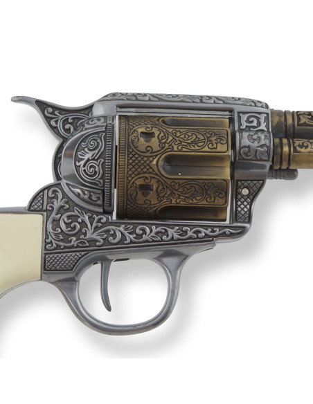 Revolver Colt 45 PeaceMaker, impugnatura in bufalo, 27 cm.