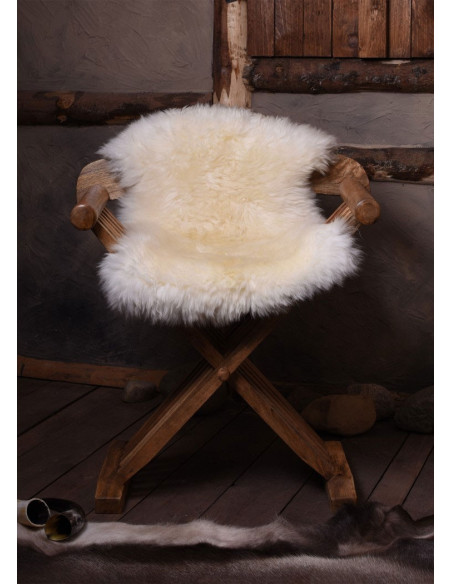 pelle di agnello bianca