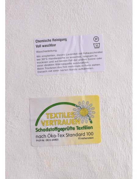 pelle di agnello bianca