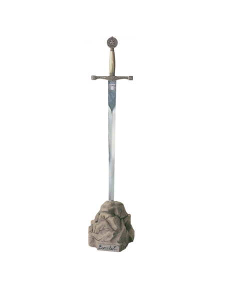 Carte aperte Excalibur nella roccia