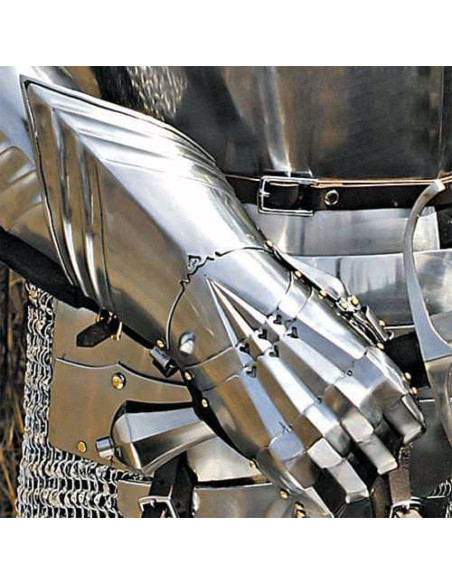 Guanti medievali S. XV Guanti medievali S. XV