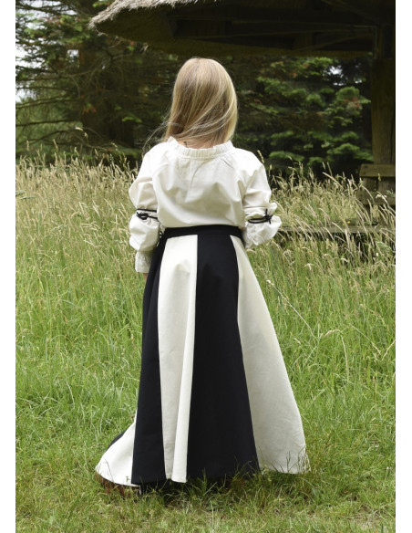 Gonna medievale per bambina, Lucia