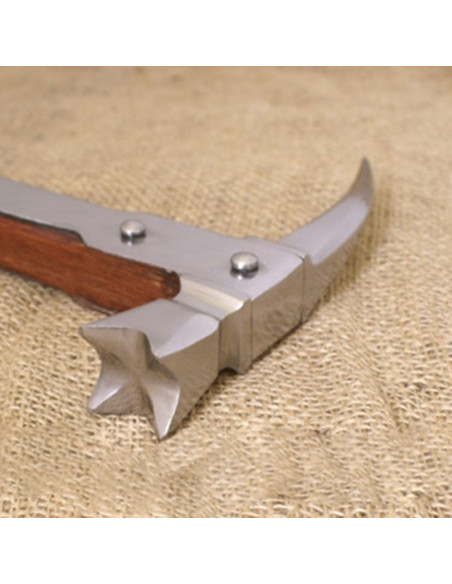 Martello da guerra medievale a becco...