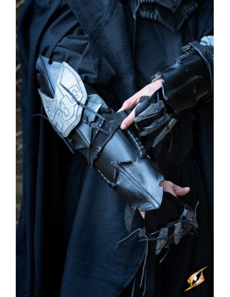 Bracciale artiglio assassino, braccio...