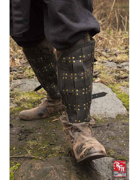 Schinieri in pelle da soldato medievale