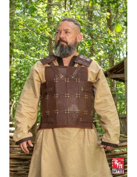 Armatura da guerriero medievale, in...