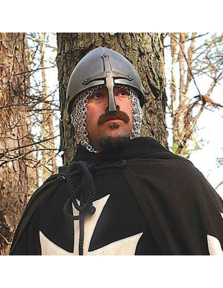 Elmo normanno con paranaso