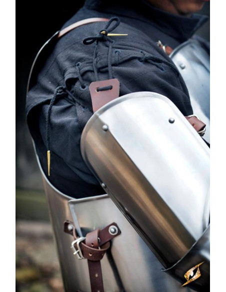 Parabraccia medievali, finitura lucida