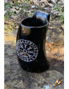 Vaso in corno vichingo modello Vegvisir, finitura scura