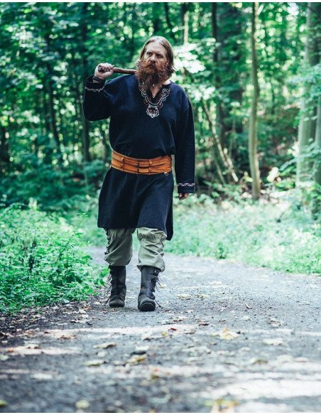 Tunica vichinga con ricamo Freki, nera