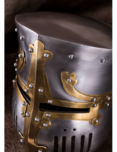 Elmo crociato con finiture in ottone,...