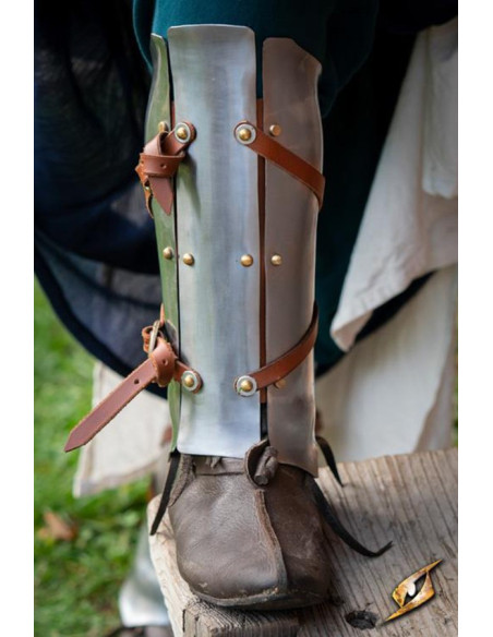 Renegade Adventurer Greaves, finitura...