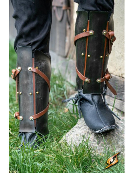 Renegade Adventurer Greaves, finitura...