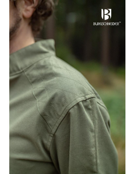 Tunica medievale per uomo Su di essa,...