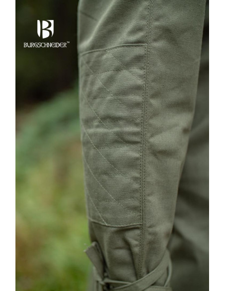 Tunica medievale per uomo Su di essa,...