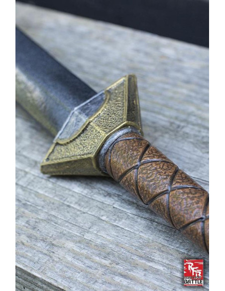 Straight Sword Tai pronto per la...