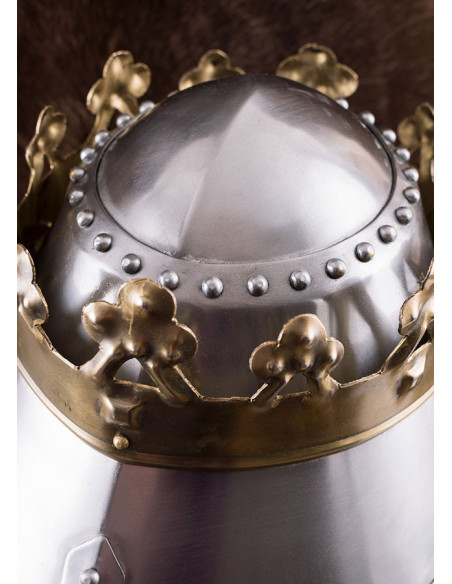 Grande elmo da battaglia con corona...