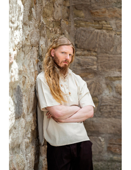 Camicia medievale con maniche corte e...