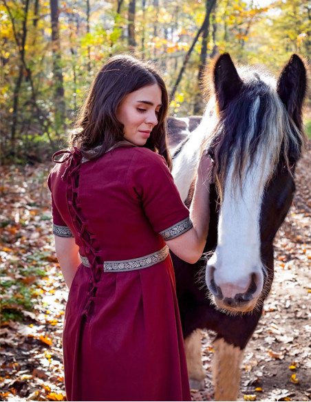 Abito medievale donna Enin, colore rosso