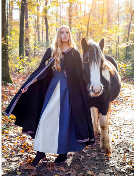 Mantella medievale in lana con cappuccio