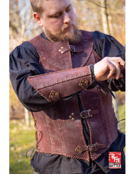 Bracciali medievali da veterano, in...