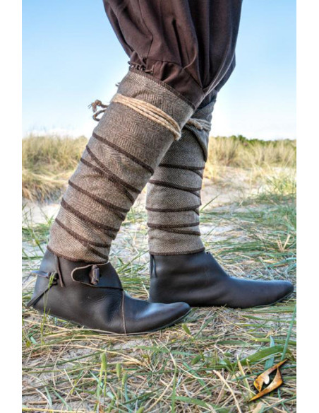 Winingas annodate in lana con motivo...