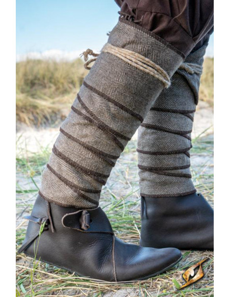 Winingas annodate in lana con motivo...