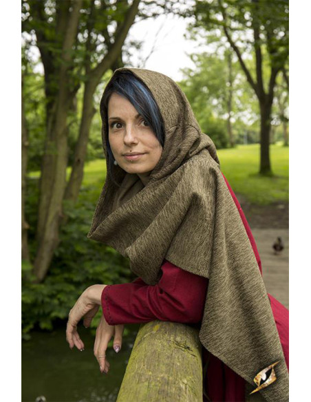 Cappuccio con scialle medievale...