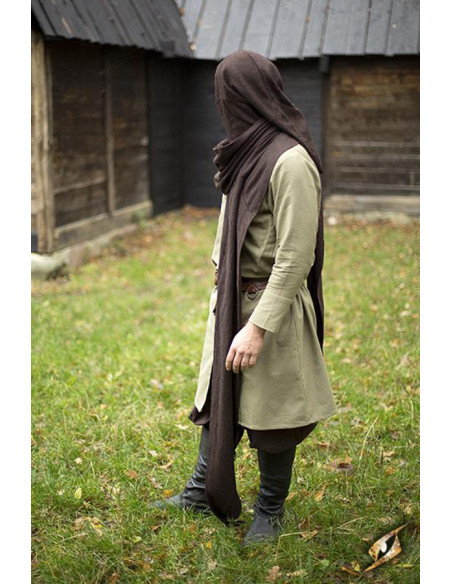 Cappuccio con scialle medievale...