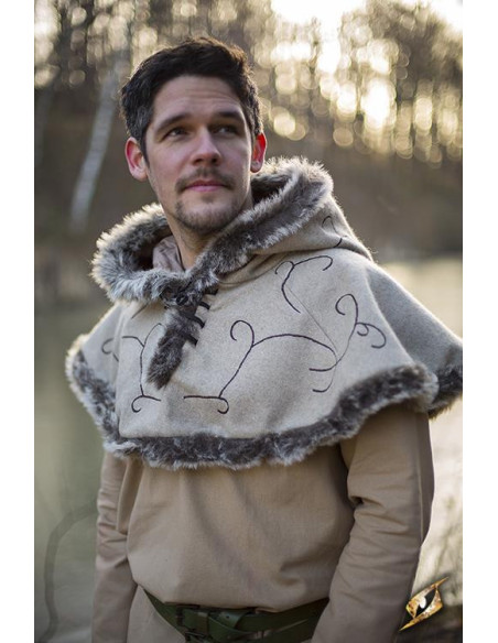 lacci del cappuccio medievale