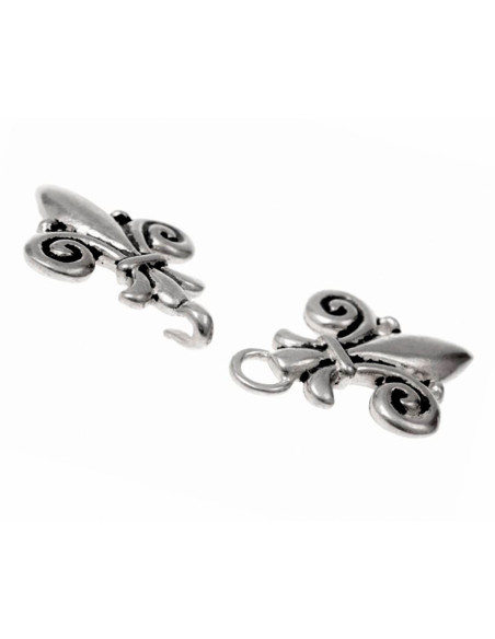 Chiusura dell'abito o del mantello...