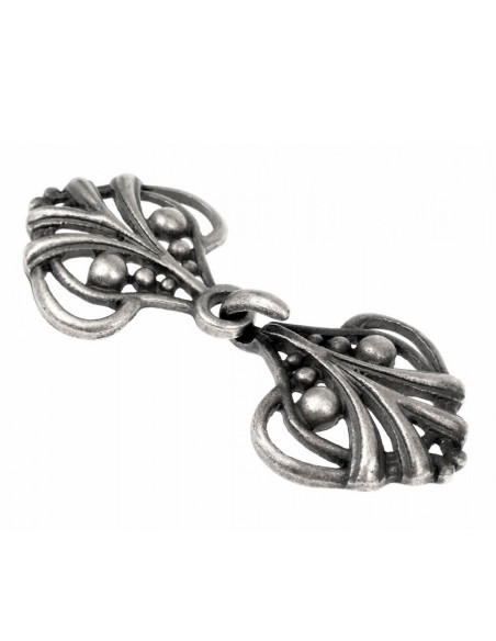 Chiuda in su del vestito o del capo...