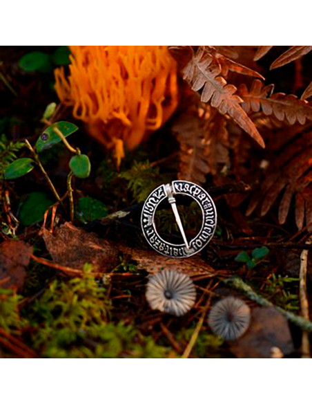 Spilla ad anello medievale, XIV-XV...