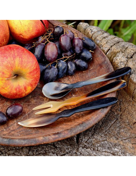 Set di 3 posate medievali in corno di...