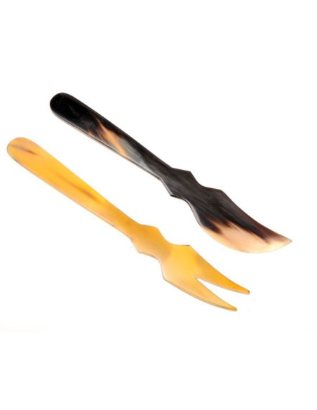 Set di 2 posate medievali in corno di...