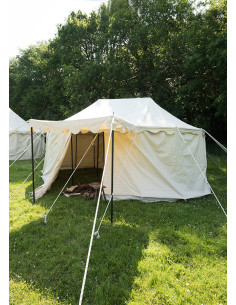 Tenda medievale dei cavalieri di Borgogna con tenda...